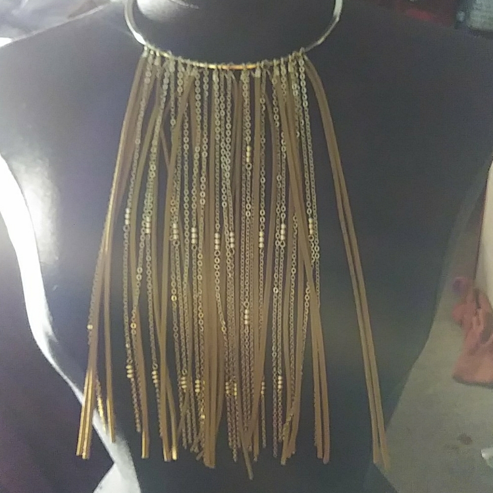 Gold fringe necklace